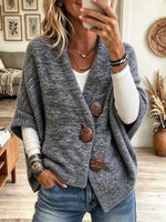 Women's Oversized Wooden Button Chunky Knit Poncho
